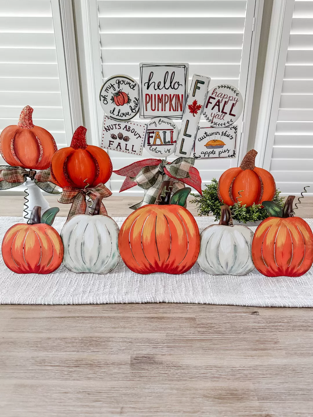 The Round Top Collection Halloween Focal Points-Glitter Stem Pumpkin